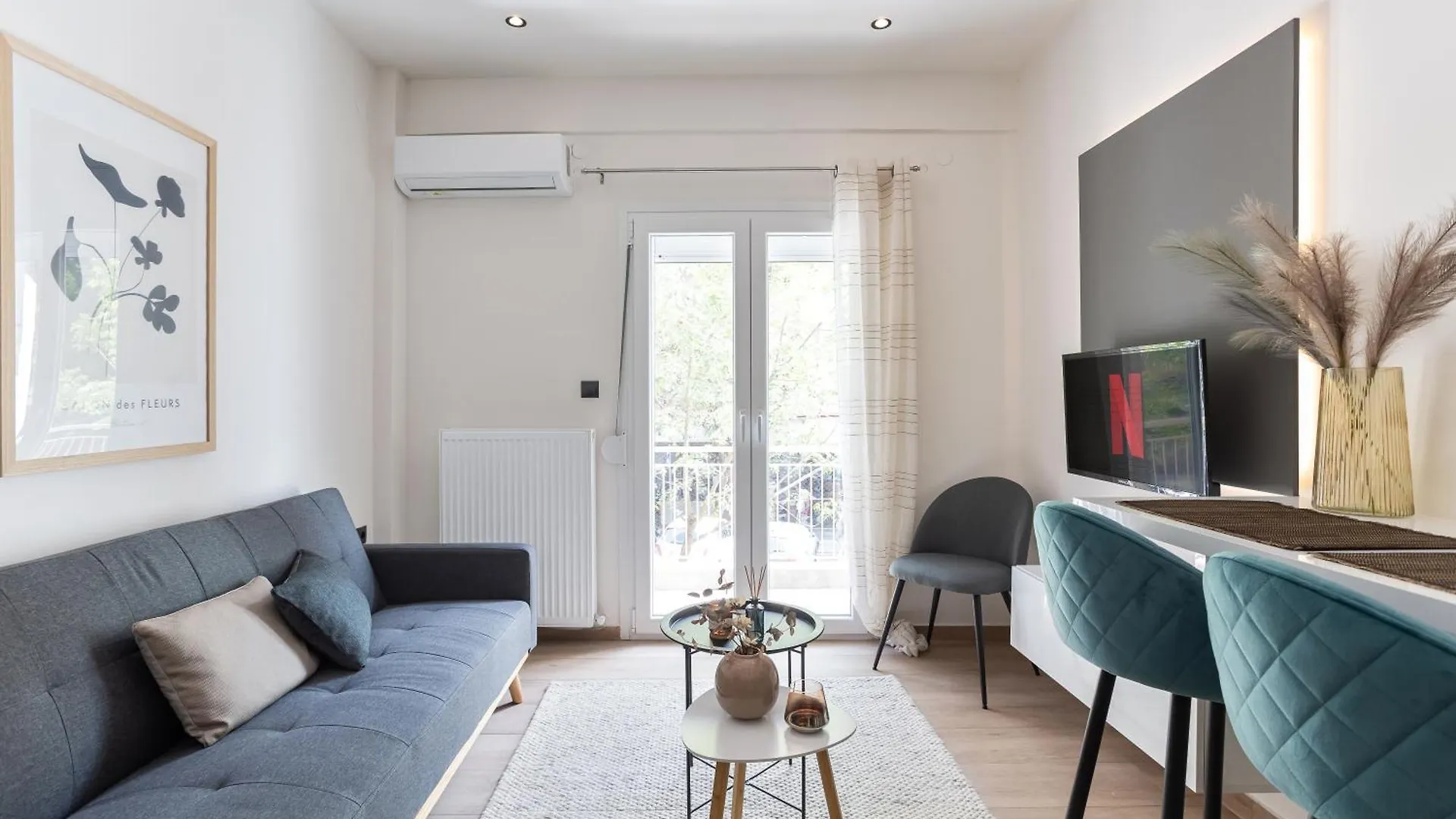 Downtown Stylish Apartment 2 سالونيك